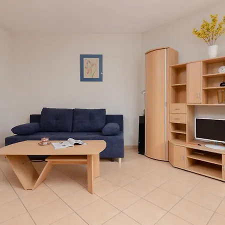 Pejzazowa Metro Wilanowska Mokotow By Renters Varsovie