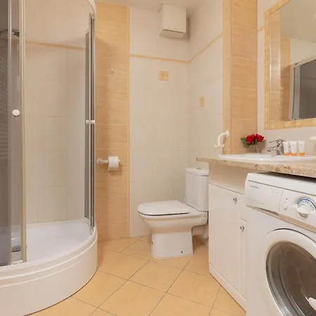 Pejzazowa Metro Wilanowska Mokotow By Renters 华沙